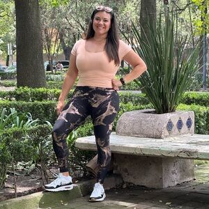 Stylish Black and Rose Gold Leggings